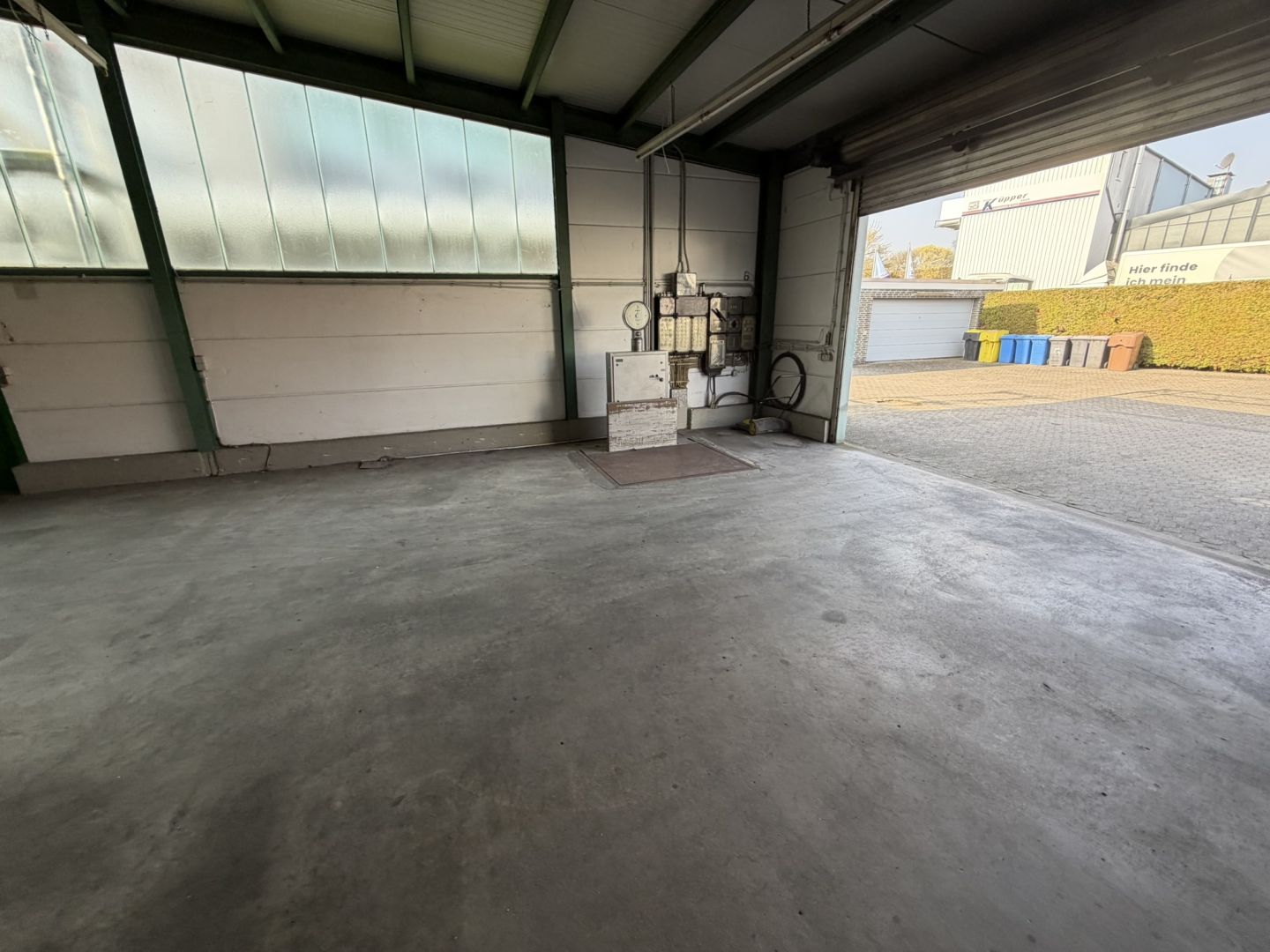 Ansicht 10 von: Top Gewerbestandort: ca. 1.000 m² Halle - Büro – sofort verfügbar in Neuss-Holzheim